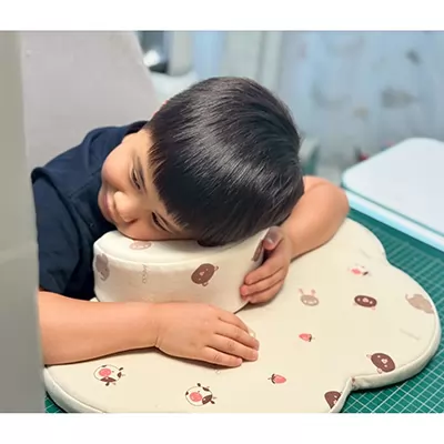 greysa格蕾莎月兒午安枕雲朵午睡墊組合最佳的小學課桌椅午睡枕