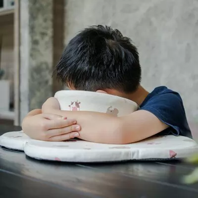 greysa格蕾莎月兒午安枕雲朵午睡墊組合最佳的小學課桌椅午睡枕