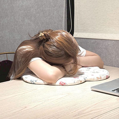greysa格蕾莎雲朵午睡墊小學課桌椅辦公桌午睡枕