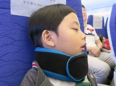 【推薦】旅遊│GreySa格蕾莎 真正好用的全家福旅行頸枕 旅程中睡覺的必備好物 還有分尺寸大人小孩都能用!