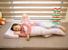【推薦】【體驗】GreySa格蕾莎「兒童環保記憶枕+兒童側睡抱枕」：提升睡眠品質和建立良好睡姿的育兒好物