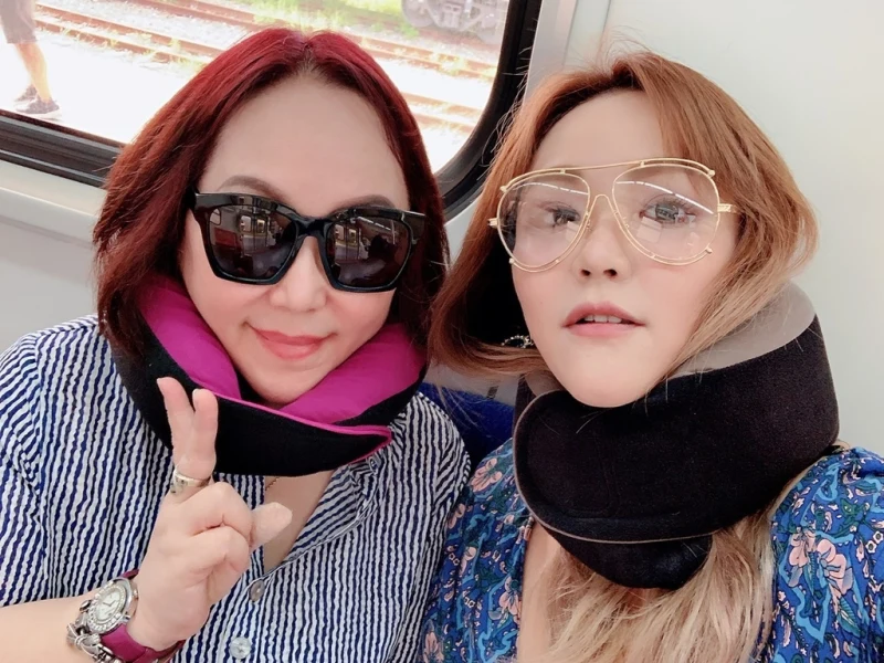 【推薦】[開箱] 國內安心旅遊 X 報復性出遊 ♥ GreySa格蕾莎 ♥ 全家福旅行頸枕 ♥ 最符合人體工學的有感舒適 出差旅行必備頸枕推薦 (つ >ω●)つ