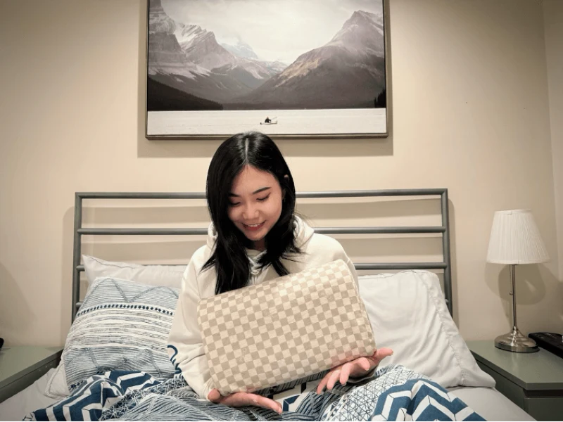 【推薦】【旅人必備好物】GreySa格蕾莎隨身旅行小枕頭