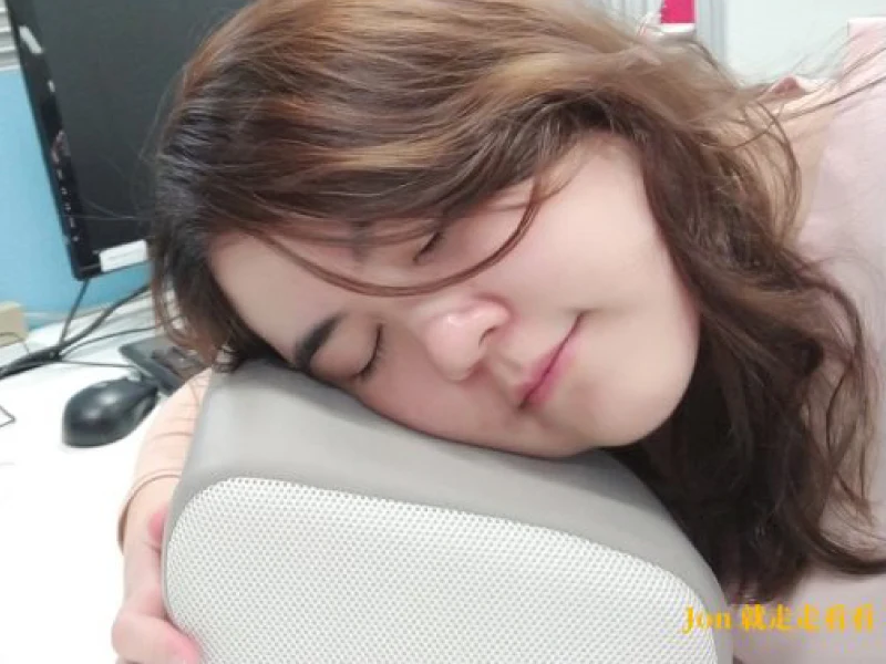 【推薦】【GreySa格蕾莎 折疊式午睡枕】上班族的午休小確幸