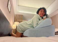 【推薦】美腿養成計劃✨ 家家戶戶，都可以準備一顆「抬抬腿的枕」 尤其是「GreySa格蕾莎抬腿枕」